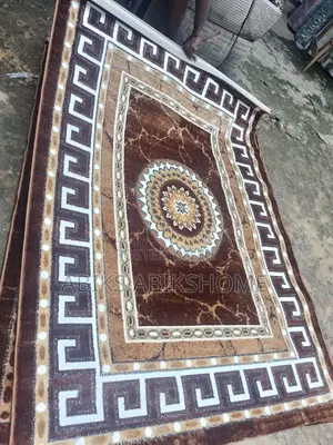 Polyester Rug 5/7ft