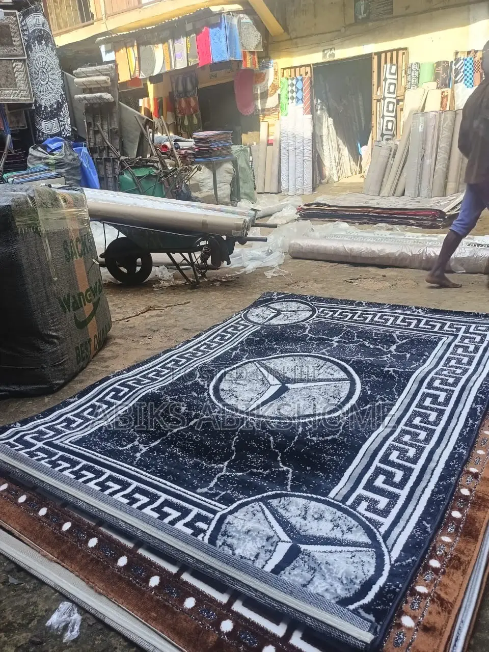 Polyester Rug 5/7ft