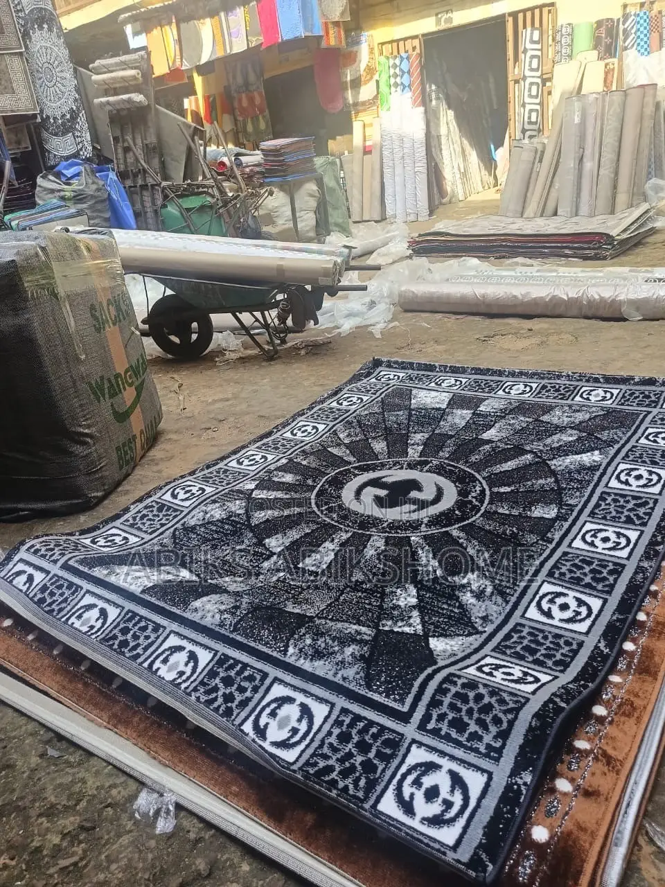 Polyester Rug 5/7ft