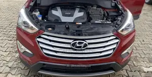 Hyundai Santa Fe 2015 Red
