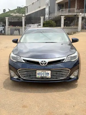 Toyota Avalon Limited 4dr Sedan (3.5L 6cyl 6A) 2014 Blue