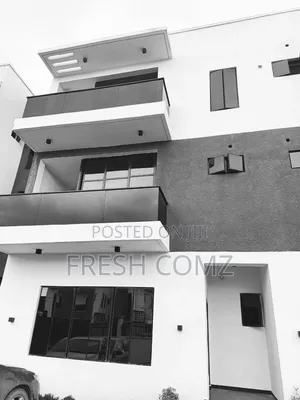 3bdrm Townhouse / Terrace in Ogombo Rd for rent