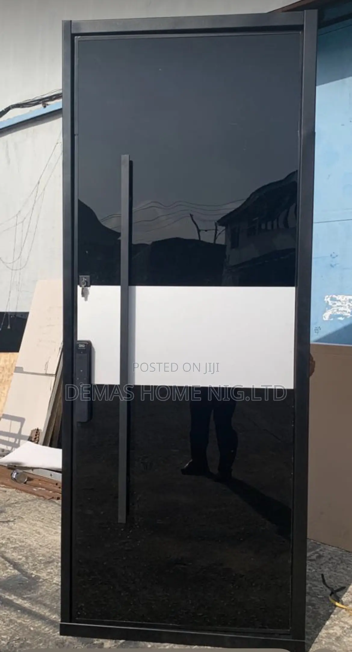 Pivot Door 001 4 by 7