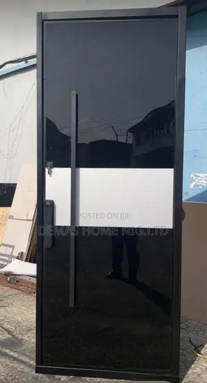 Pivot Door 001 4 by 7