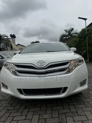 Toyota Venza LE 2012 White