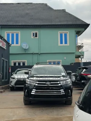 Toyota Highlander XLE V6 4x4 (3.5L 6cyl 6A) 2016 Black