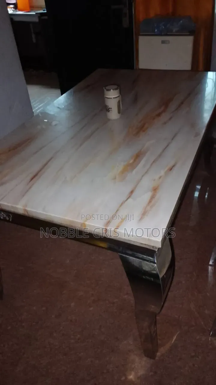 Dinning Table