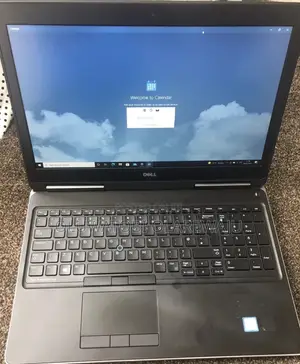 Laptop Dell Precision 7510 12GB Intel Core i7 SSD 256GB