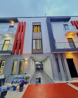 4bdrm Townhouse/Terrace in Opebi for sale