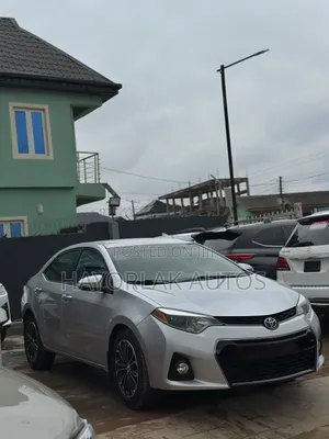 Toyota Corolla S Plus 4dr Sedan (1.8L 4cyl CVT) 2015 Silver
