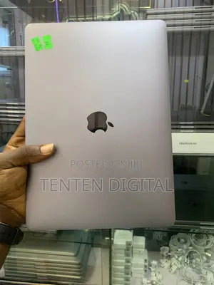 Laptop Apple MacBook Pro 2020 16GB Intel Core i7 SSD 512GB