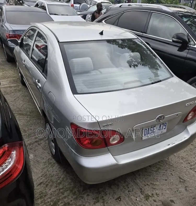 Toyota Corolla 2004 Silver