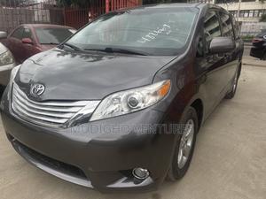 Toyota Sienna 2014 Gray