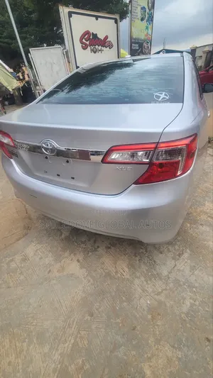 Toyota Camry 2014 Silver