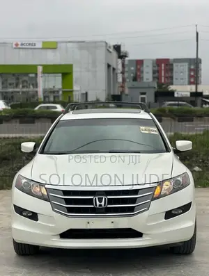 Honda Crosstour 2010 White