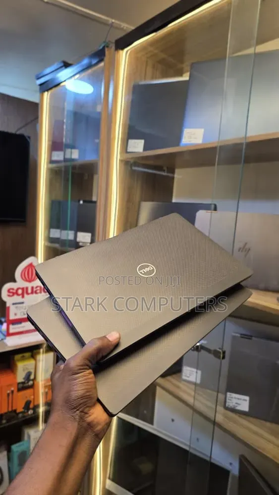 Laptop Dell Latitude 7300 8GB Intel Core i7 SSD 256GB