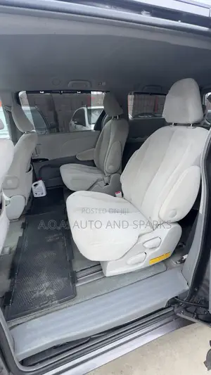 Toyota Sienna 2014 Gray