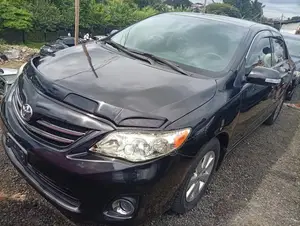 Toyota Corolla 2013 Black
