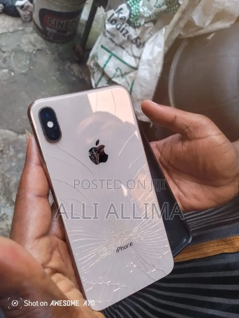 Apple iPhone XS Max 64 GB Gold