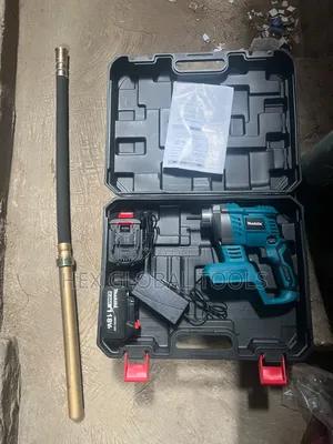 Makita Cordless Vibrator