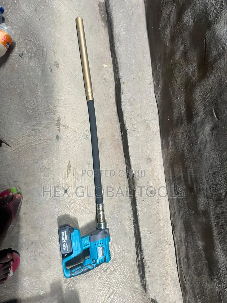 Makita Cordless Vibrator