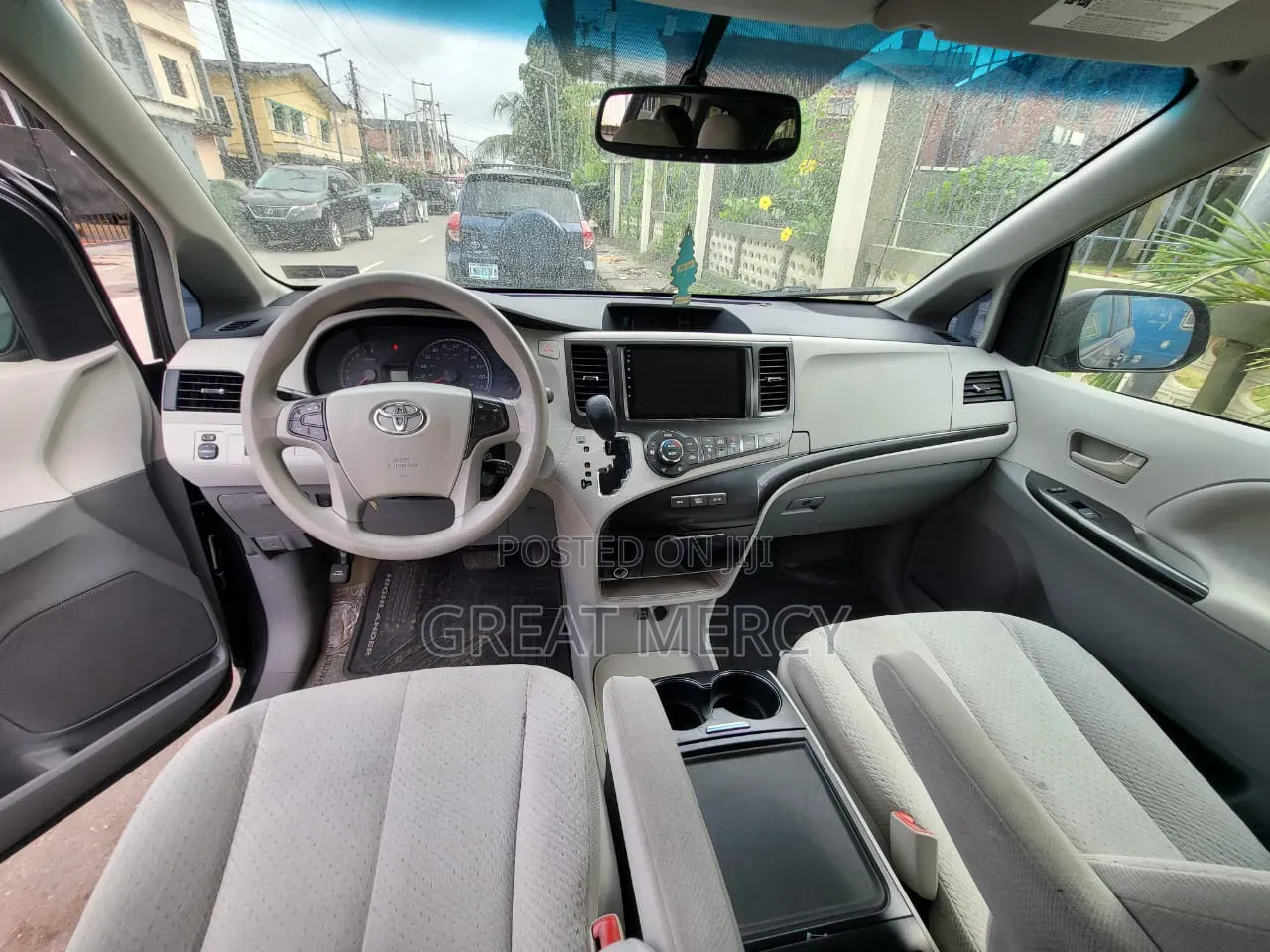 Toyota Sienna 2013 Gray