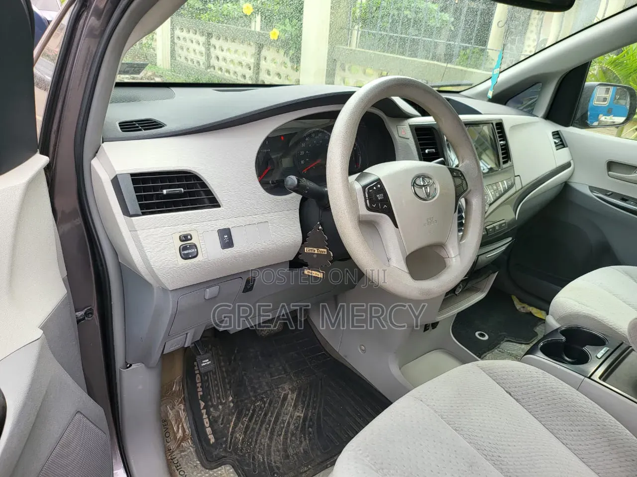Toyota Sienna 2013 Gray