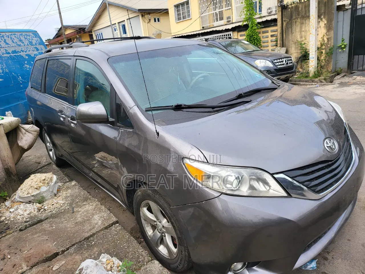 Toyota Sienna 2013 Gray