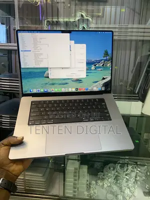 Laptop Apple MacBook Pro 2021 M1 32GB Apple M1 Pro SSD 1T