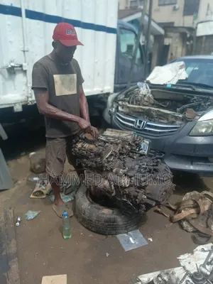 Auto Mobile Mechanic