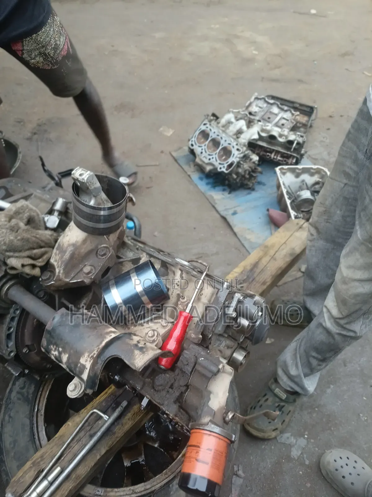 Auto Mobile Mechanic