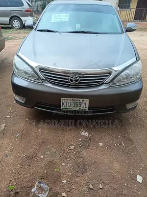 Toyota Camry 2006 Gray