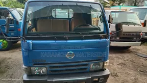 Nissan Cabstar 2000 Blue