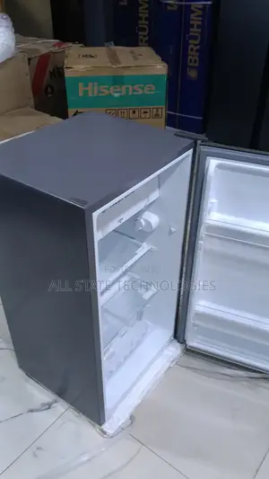 Hisense REF093DR 90-Litre Compact Fridge