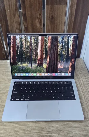 Laptop Apple MacBook Pro 2021 M1 16GB Apple M1 Pro SSD 512GB