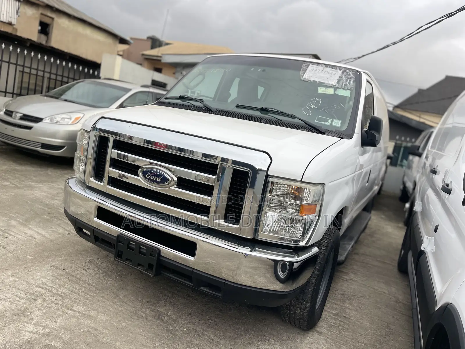 Ford E250 2014 White