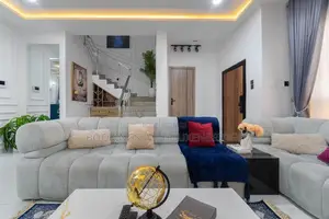 4 Bedroom Shortlet Apartment