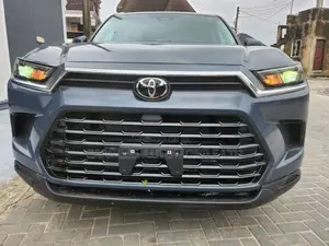 Toyota Grand Highlander XLE AWD 2024 Gray