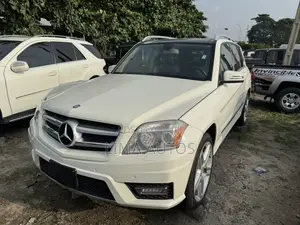 Mercedes-Benz GLK-Class 350 4MATIC 2011 White