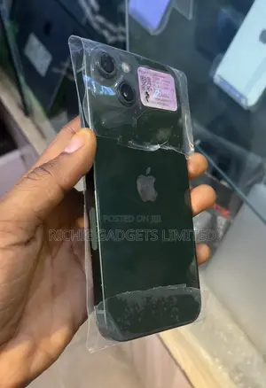 Apple iPhone 13 128 GB Green