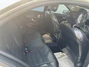 Mercedes-Benz C300 Base 4Matic Sedan AWD (2.0L 4cyl 7A) 2016 Gray