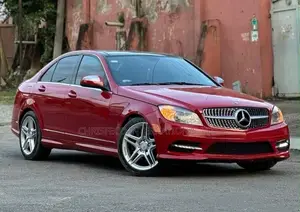 Mercedes-Benz C300 2008 Red