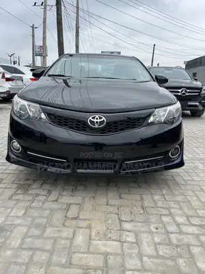 Toyota Camry SE 4dr Sedan (2.5L 4cyl 6A) 2012 Black