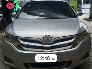 Toyota Venza 2010 Silver