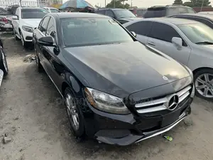 Mercedes-Benz C300 Luxury 4Matic Sedan AWD (3.5L 6cyl 7A) 2013 Black