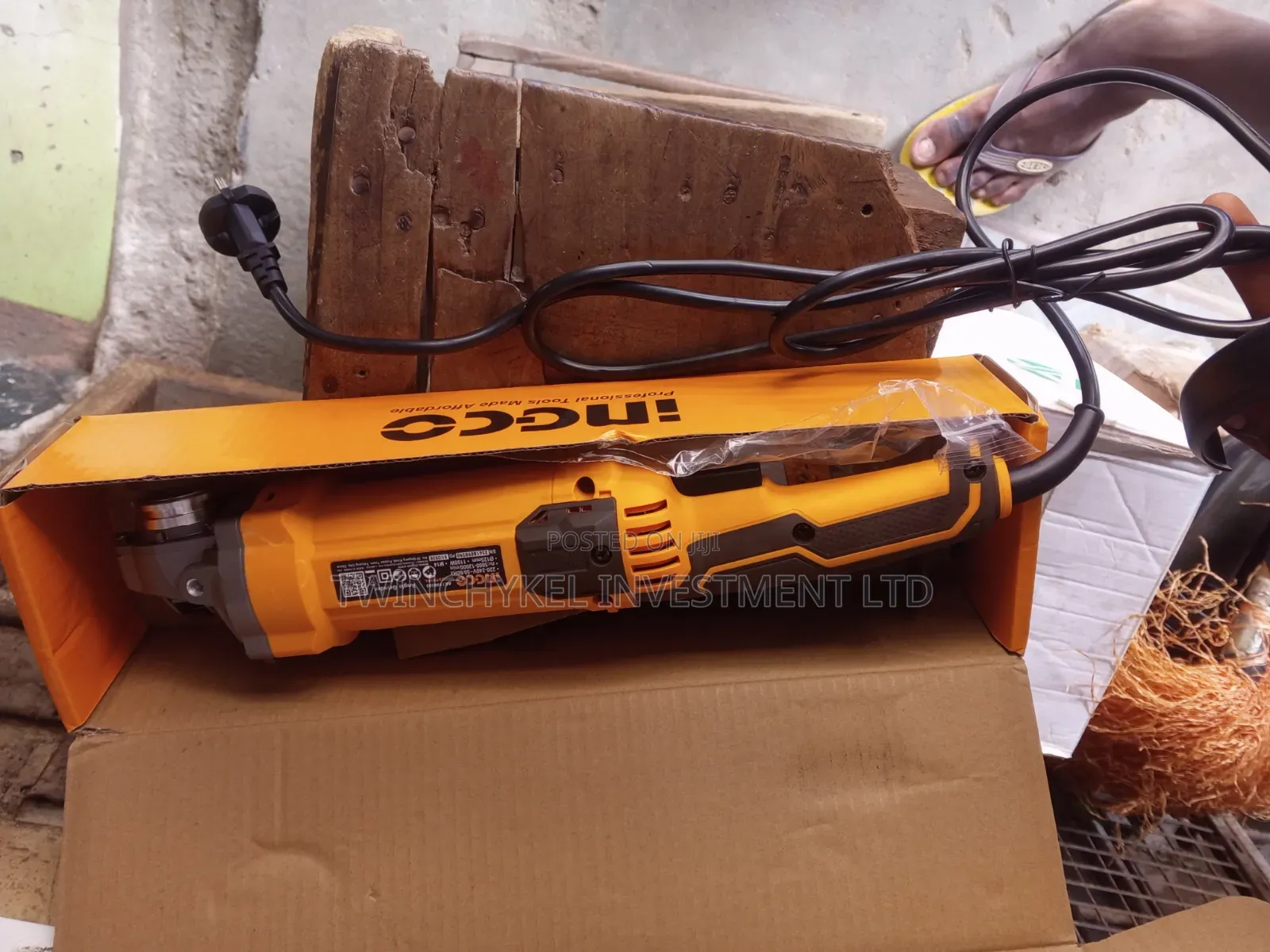 Ingco Angle Grinder