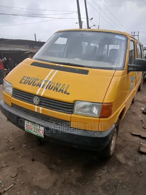 Volkswagen Transporter 1988 Yellow