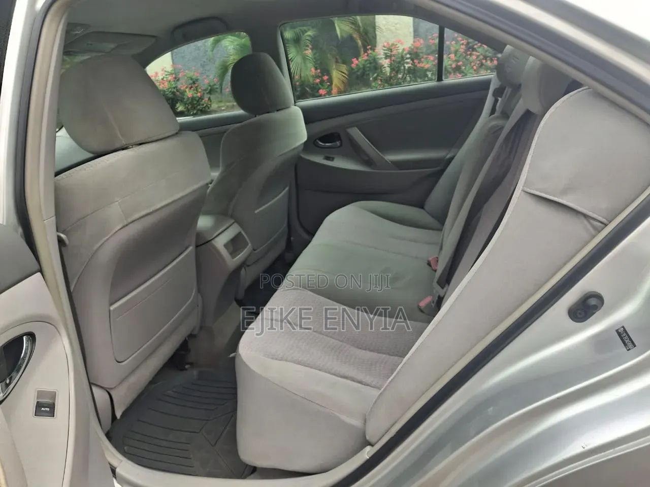 Toyota Camry 2010 Silver