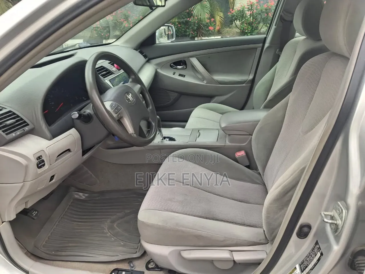 Toyota Camry 2010 Silver