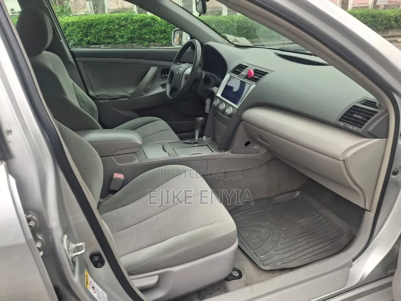 Toyota Camry 2010 Silver